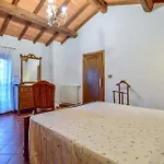 2 Bedroom Beautiful In Casa vacanze *