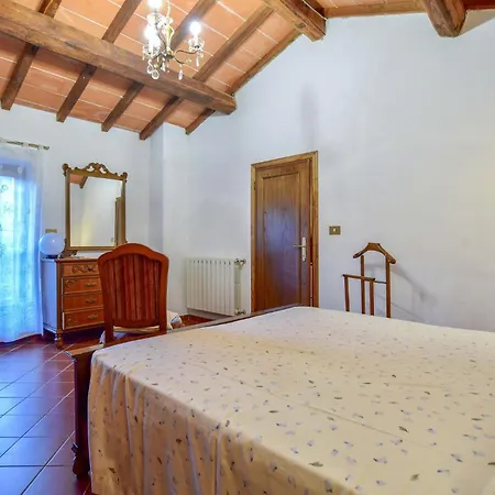 2 Bedroom Beautiful In Сasa de vacaciones *
